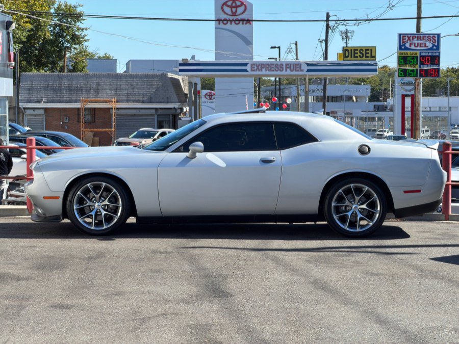 Used 2019 Dodge Challenger R/T w/ Plus Package RWD image 8