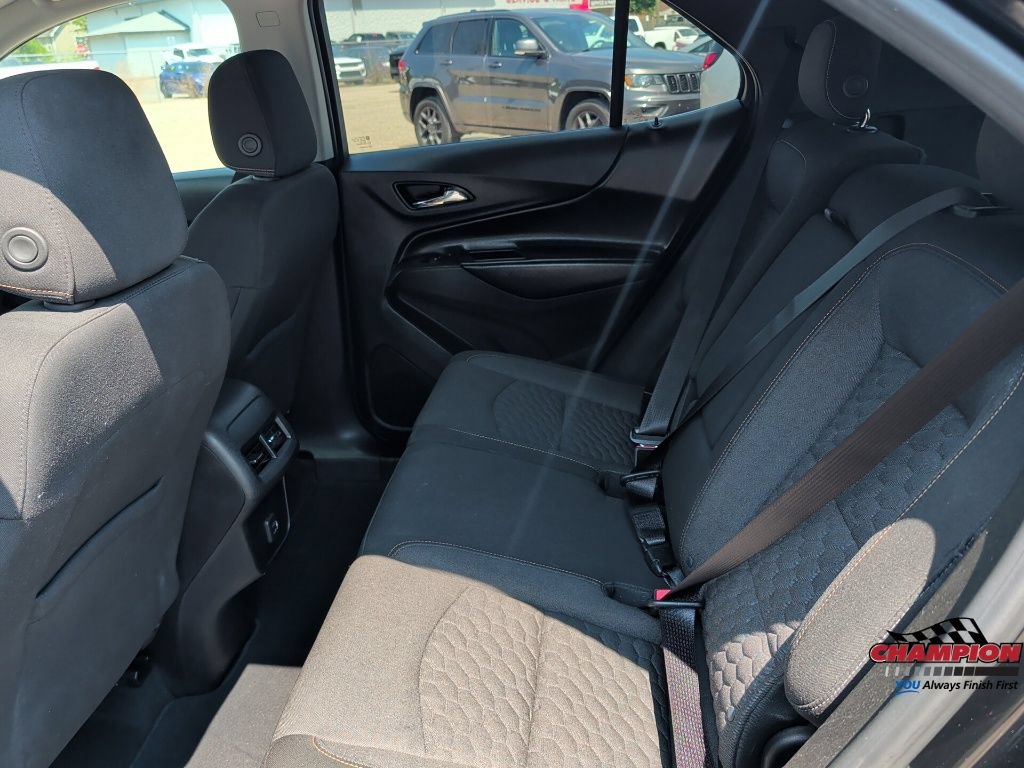 Used 2019 Chevrolet Equinox LT FWD image 16