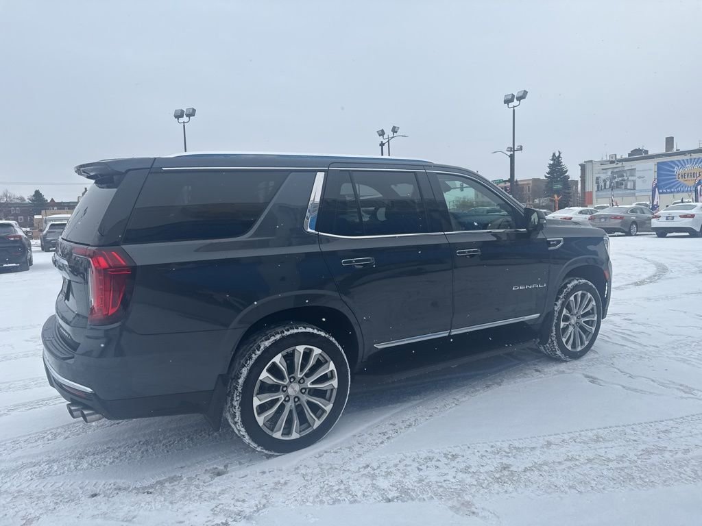 Used 2021 GMC Yukon Denali w/ Advanced Technology Package image 11