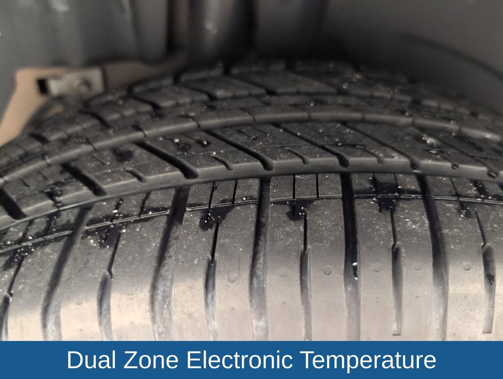 Used 2011 Ford Explorer XLT w/ 202A Rapid Spec Order Code FWD image 19