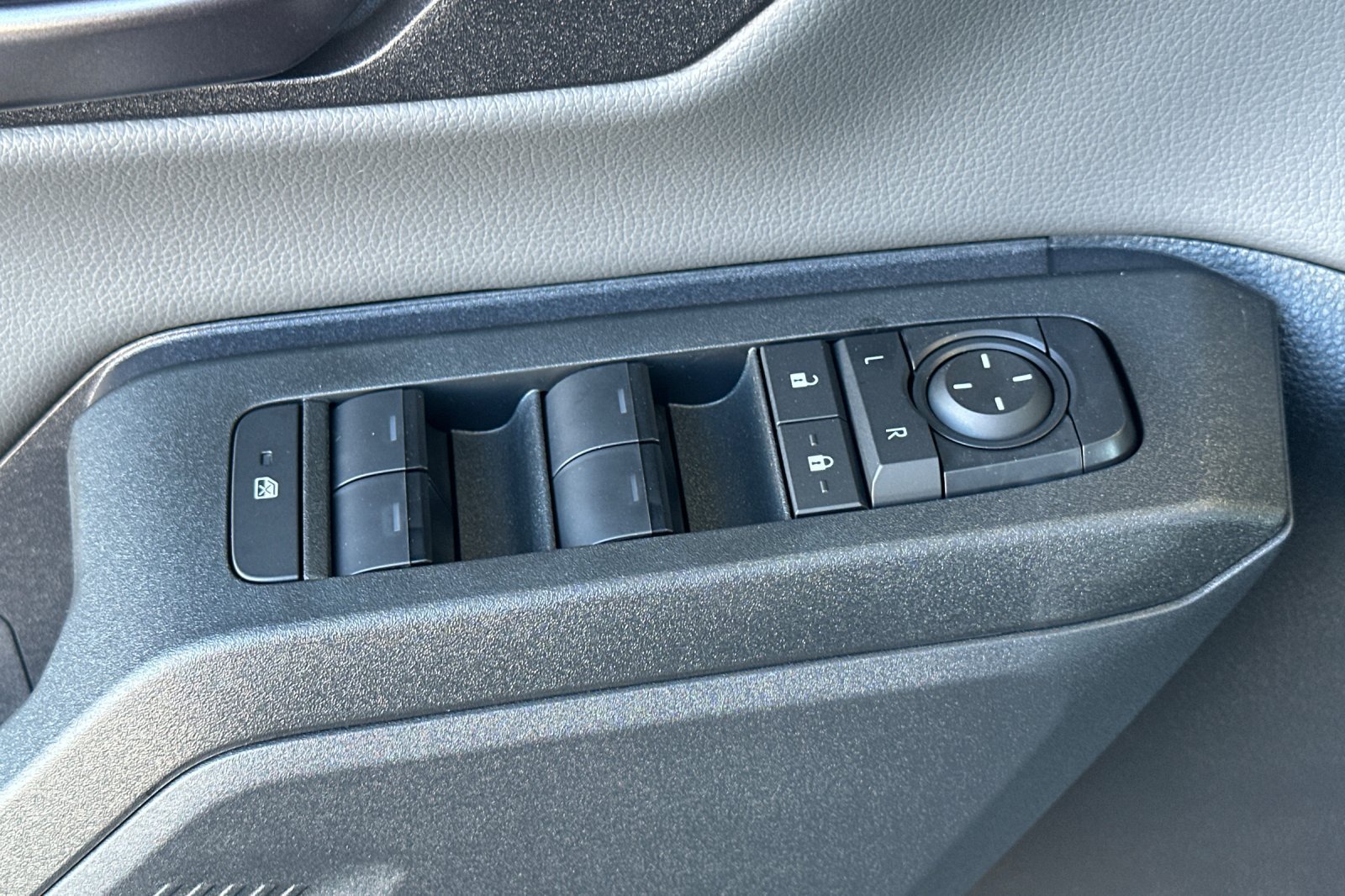 New 2026 Toyota RAV4 SE AWD/4WD image 12
