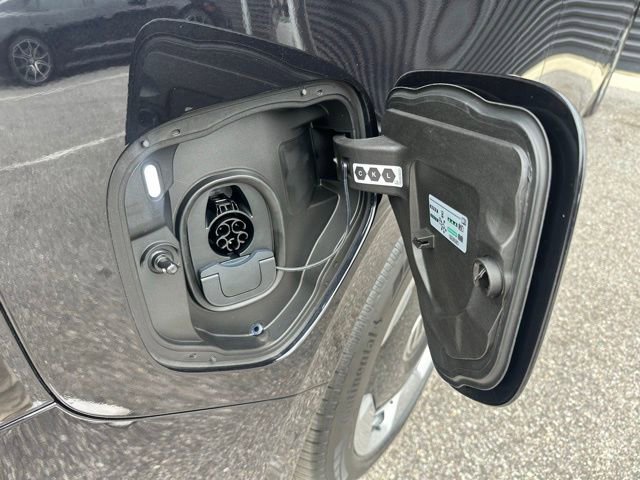 New 2025 Volkswagen ID. Buzz Pro S image 23