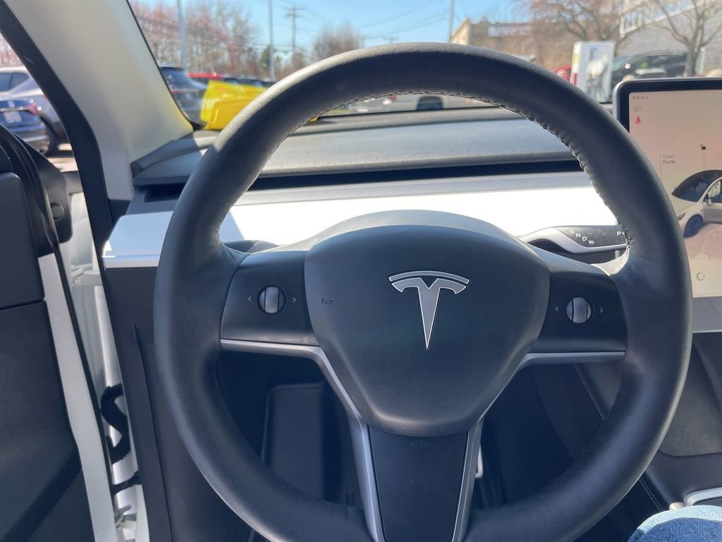 Used 2022 Tesla Model Y Performance image 11