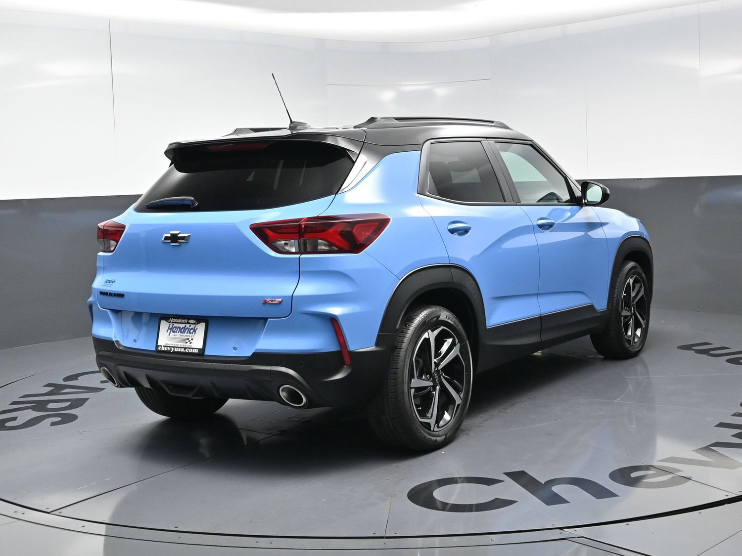 Used 2023 Chevrolet TrailBlazer RS w/ Sun and Liftgate Package FWD image 9