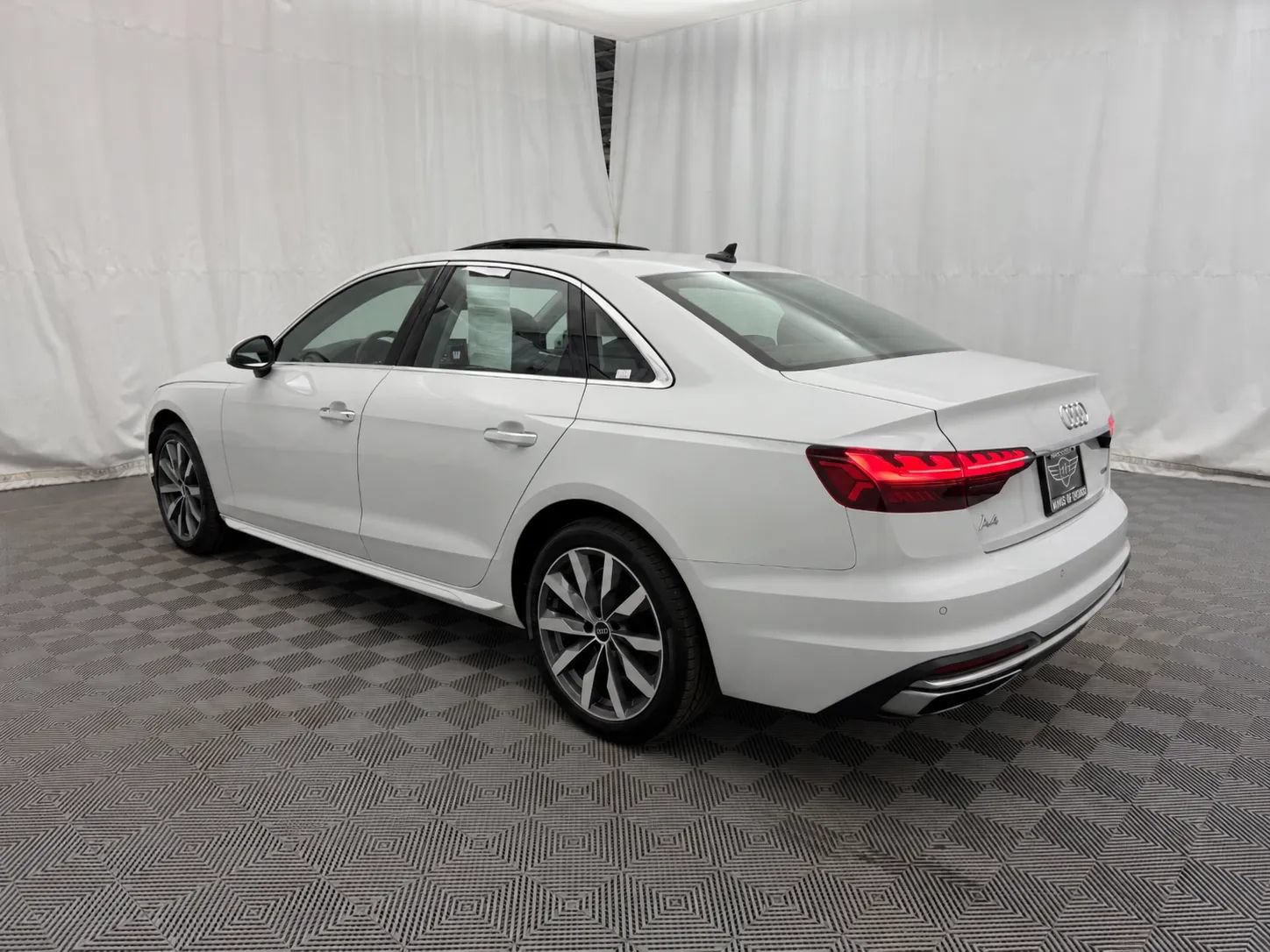 Used 2021 Audi A4 2.0T Premium w/ Convenience Package AWD/4WD image 7