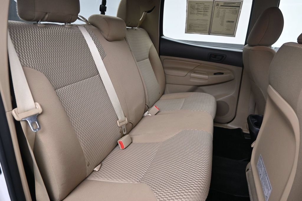 Used 2015 Toyota Tacoma PreRunner w/ SR5 Package RWD image 15