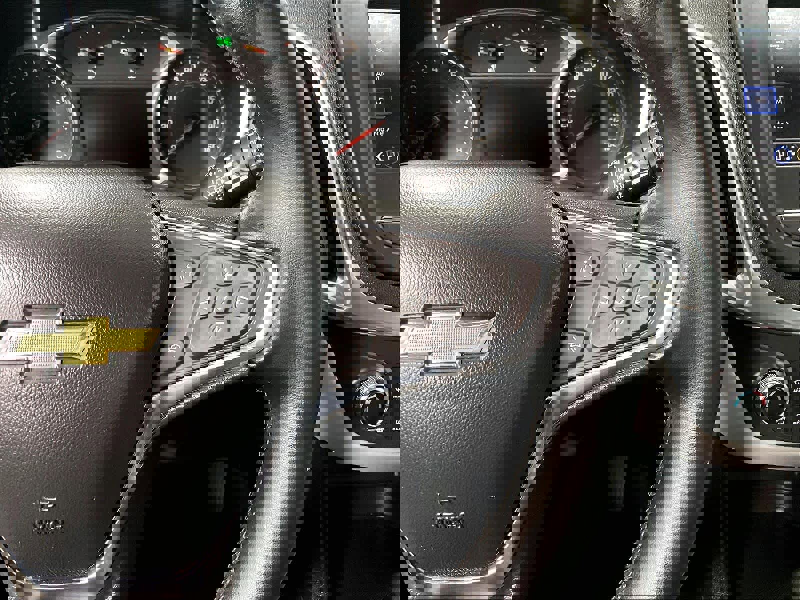 Used 2024 Chevrolet Equinox LT image 23