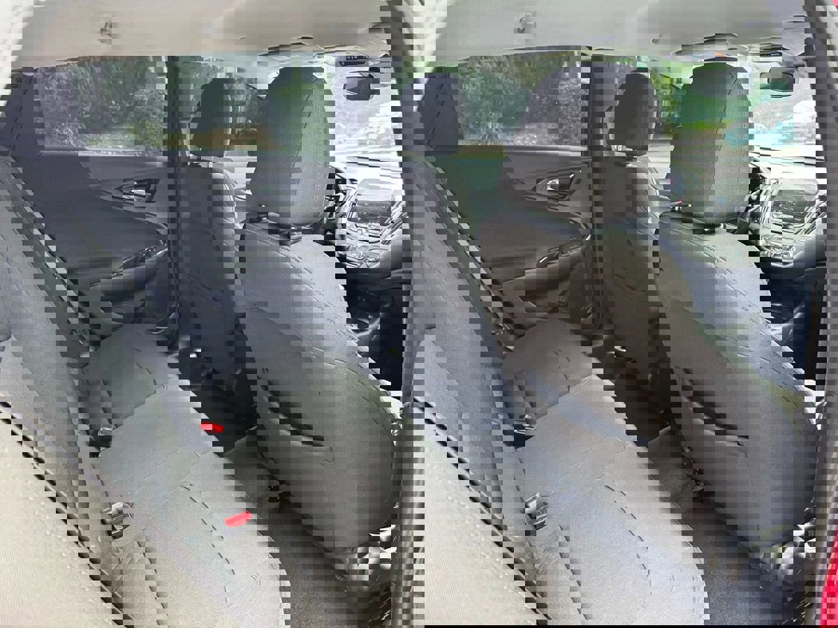 Used 2021 Chevrolet Malibu RS image 16