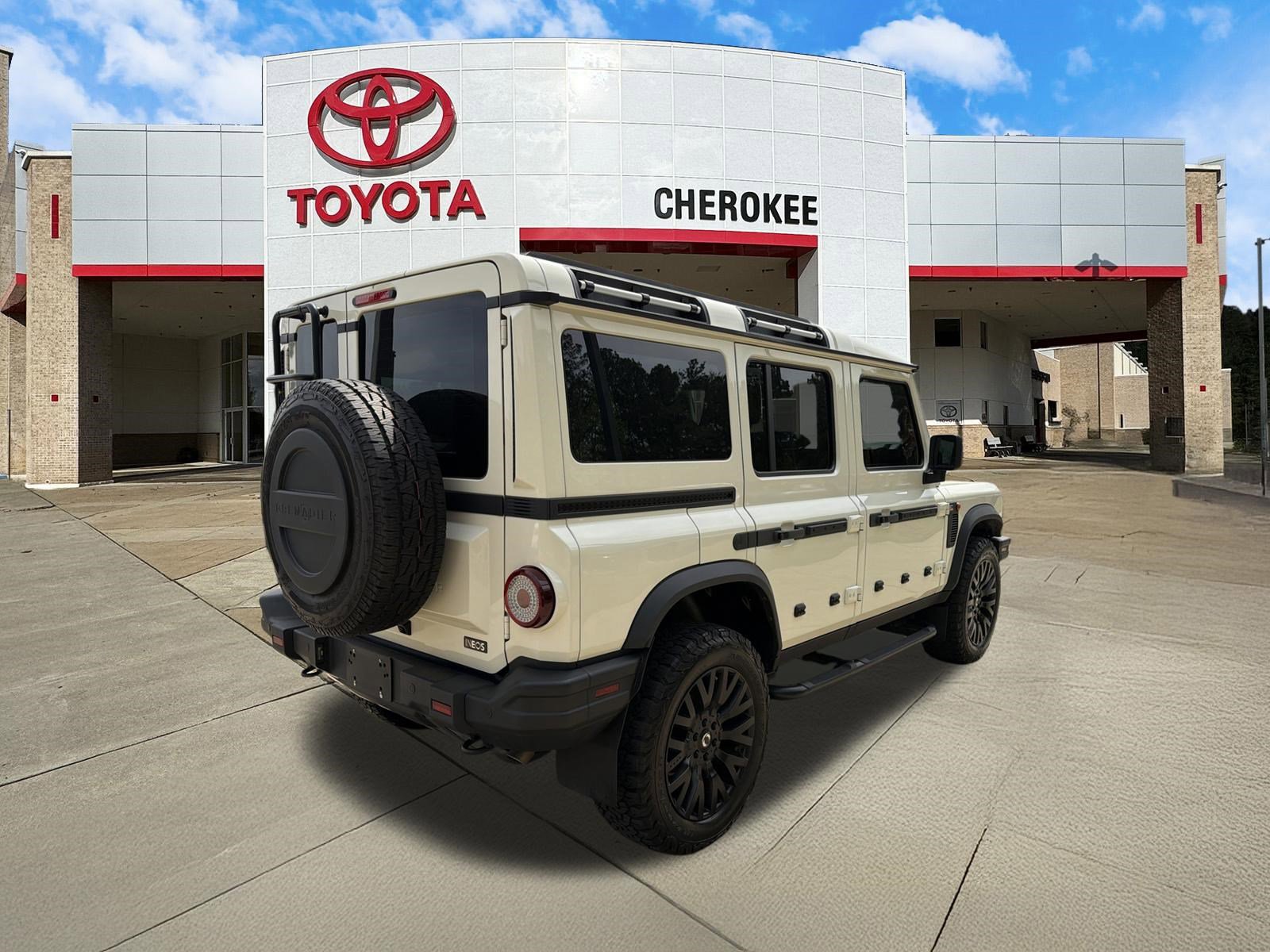 Used 2024 INEOS Grenadier Fieldmaster Edition image 5