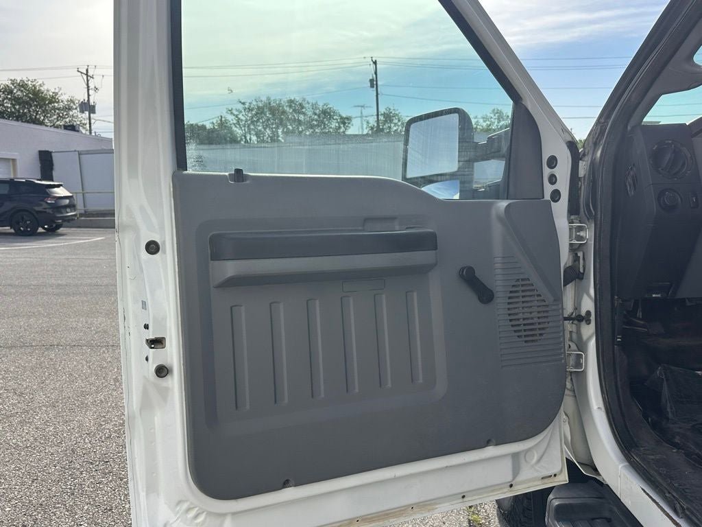 Used 2012 Ford F350 XL w/ Snow Plow Prep Pkg AWD/4WD image 14