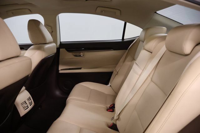 Used 2016 Lexus ES 350 w/ Navigation System Package FWD image 31