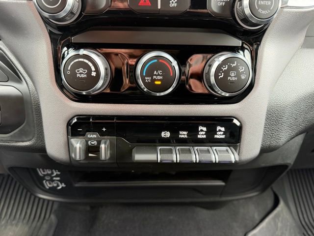 Used 2025 RAM 3500 Big Horn image 19