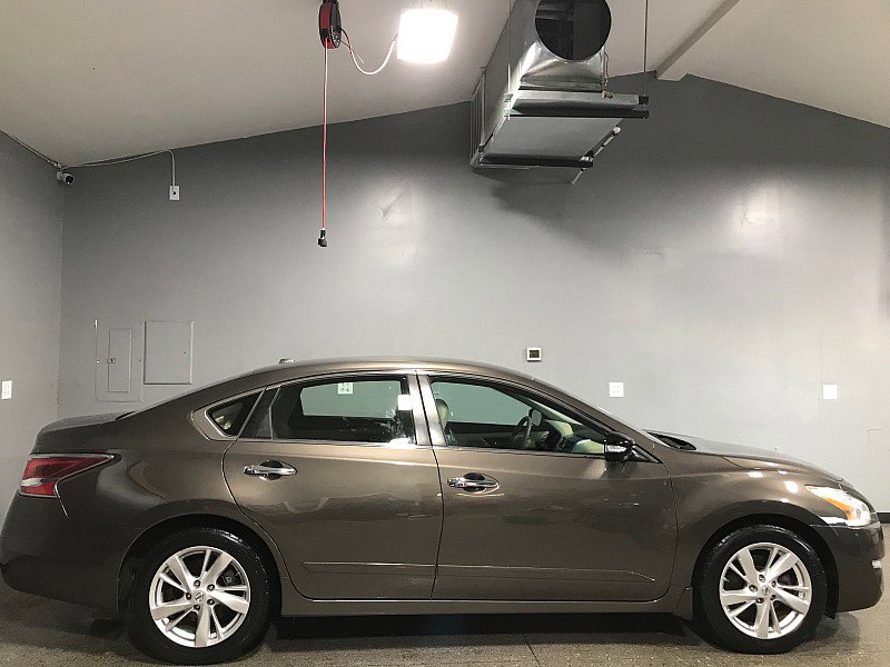 Used 2015 Nissan Altima 2.5 SL image 2