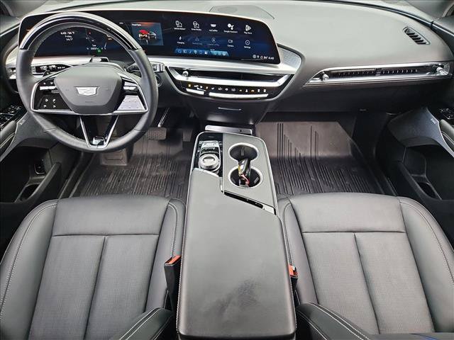 Used 2025 Cadillac Lyriq Luxury w/ LPO, Floor Liner Package RWD image 17