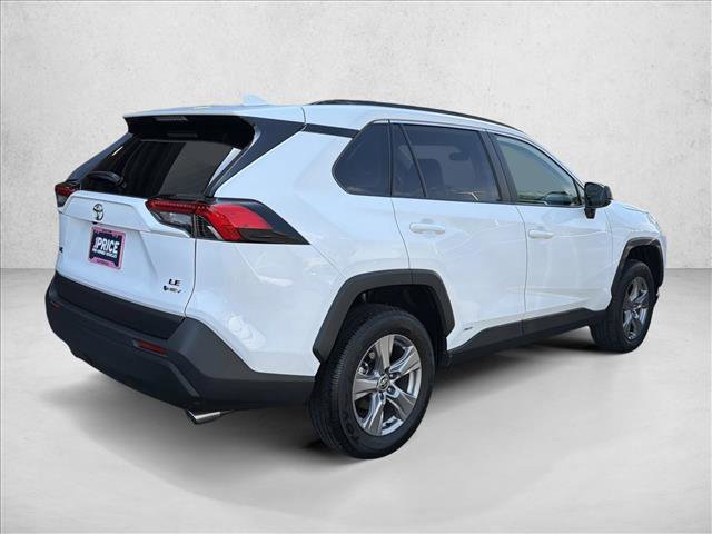 Used 2025 Toyota RAV4 LE AWD/4WD image 5