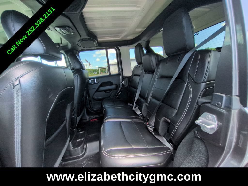 Used 2020 Jeep Wrangler Unlimited Sahara AWD/4WD image 17