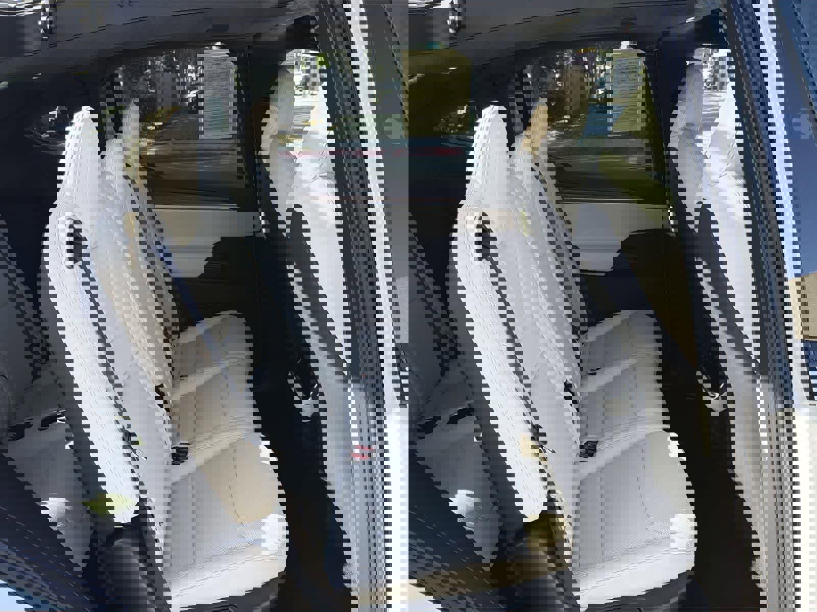 Used 2024 Tesla Model X image 32