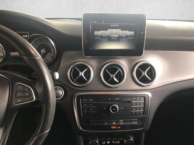 Used 2017 Mercedes-Benz GLA 250 image 21