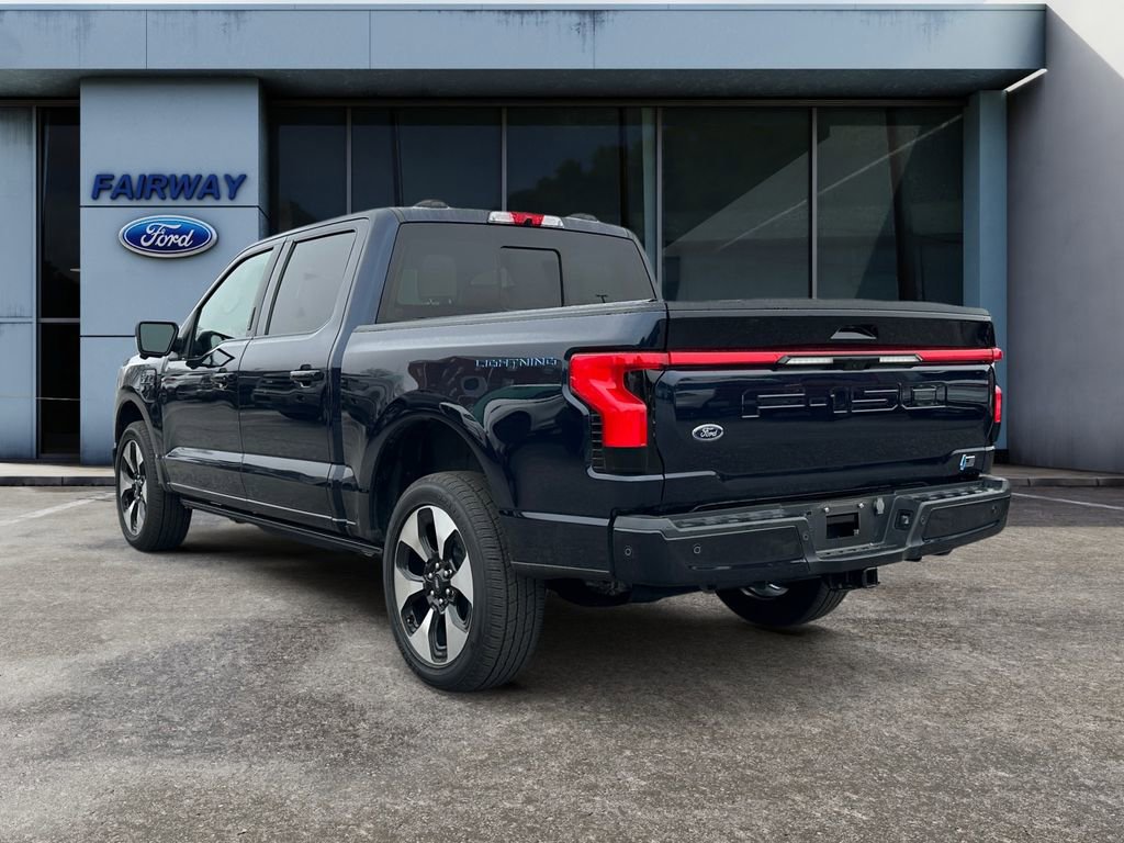 Used 2023 Ford F150 Lightning Platinum image 4