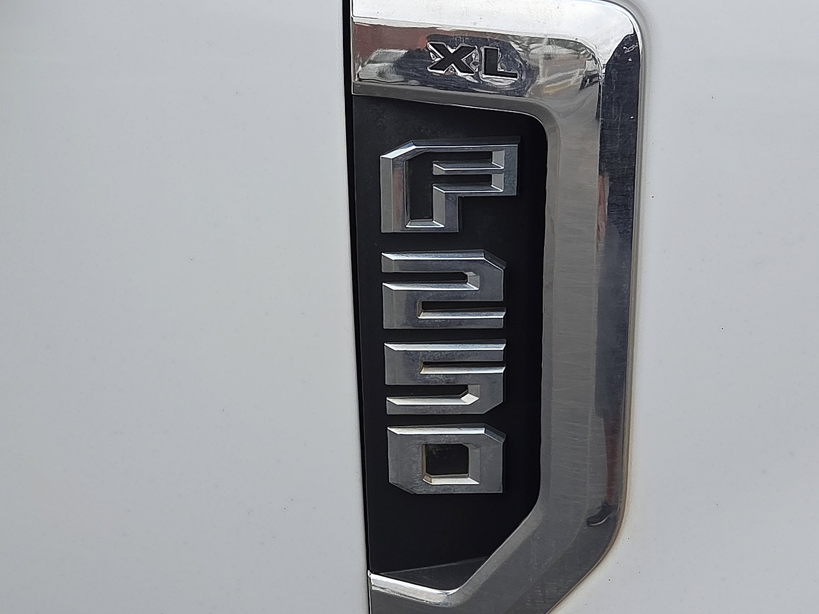 Used 2017 Ford F250 XL w/ Power Equipment Group AWD/4WD image 8