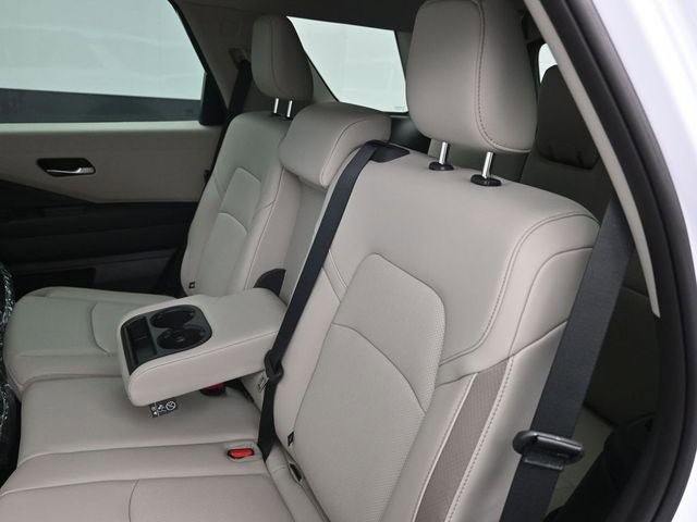 New 2026 Nissan Pathfinder SL image 24