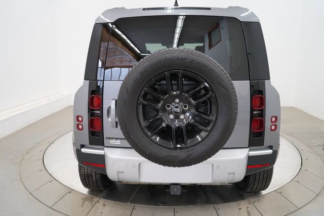 Used 2024 Land Rover Defender 110 S image 41