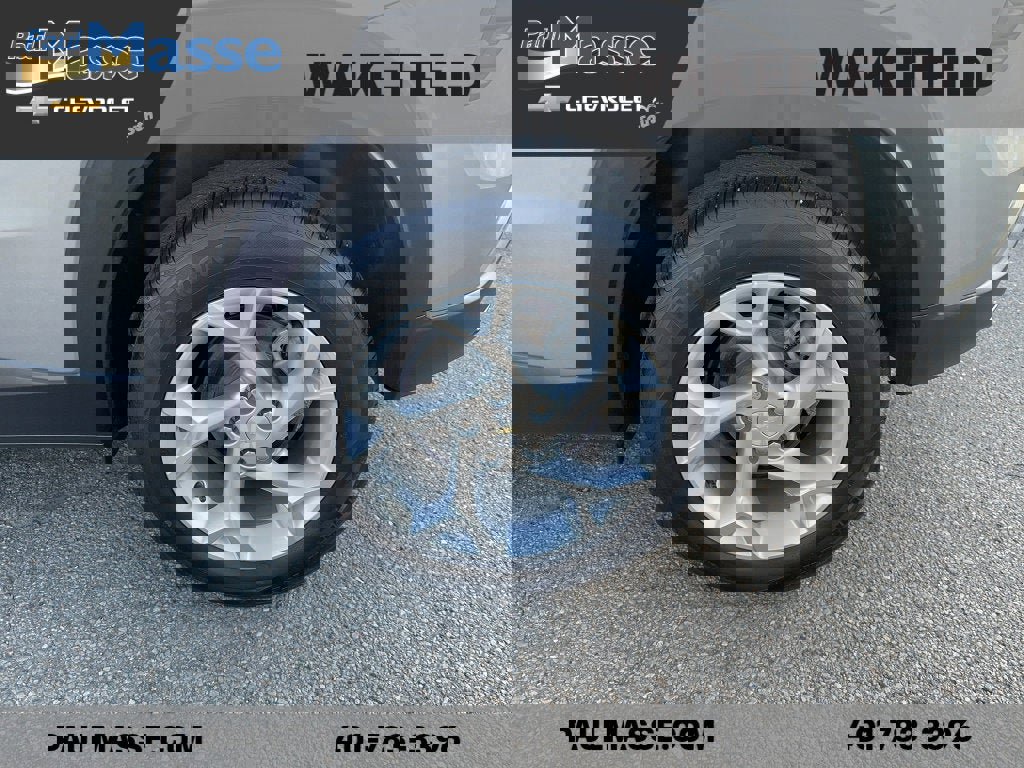 Used 2024 Chevrolet Trax LS w/ LS Convenience Package FWD image 18