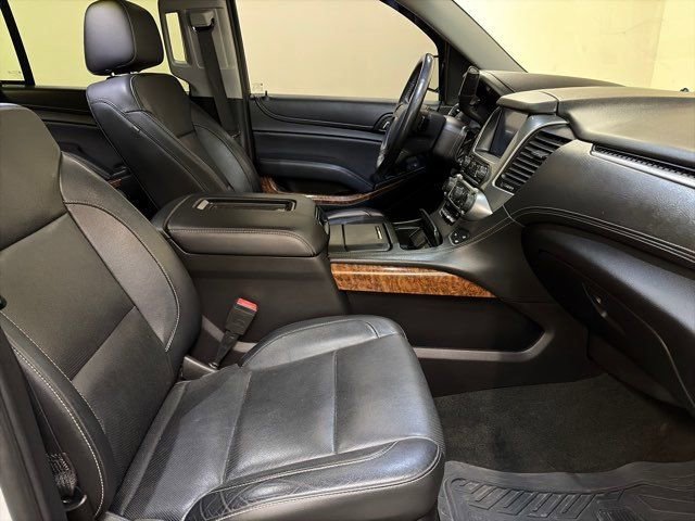 Used 2018 Chevrolet Tahoe Premier AWD/4WD image 35
