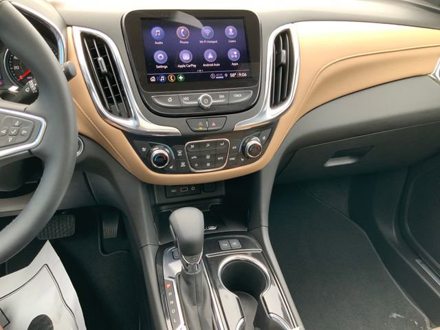 Used 2023 Chevrolet Equinox Premier AWD/4WD image 23