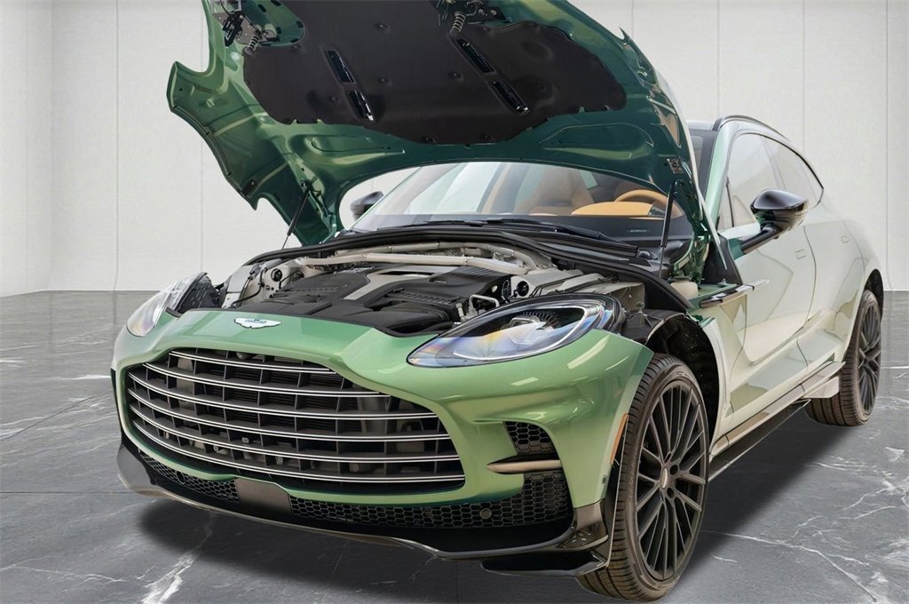 New 2025 Aston Martin DBX 707 image 44