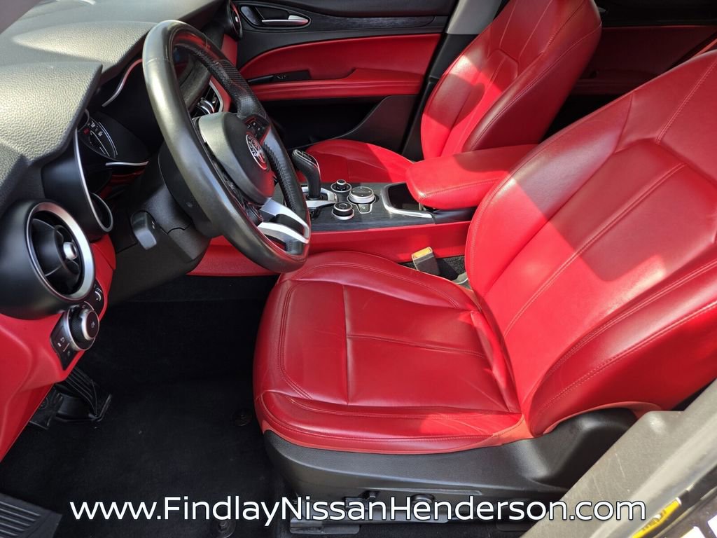 Used 2020 Alfa Romeo Stelvio w/ Nero Edizione RWD image 10