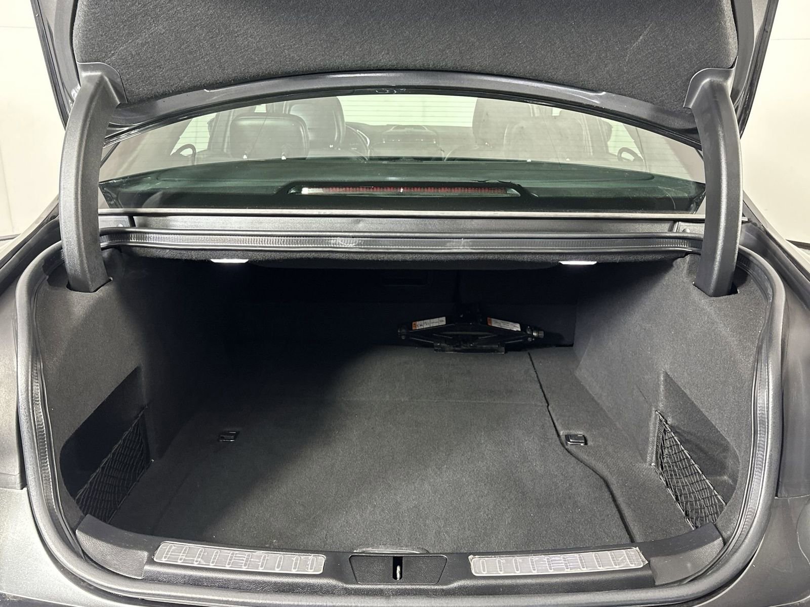 Used 2020 Lincoln Continental image 25