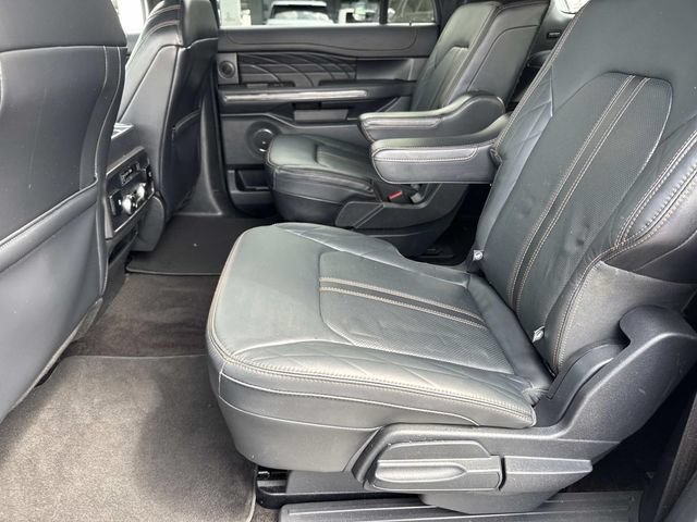 Used 2023 Ford Expedition Max Platinum RWD image 17