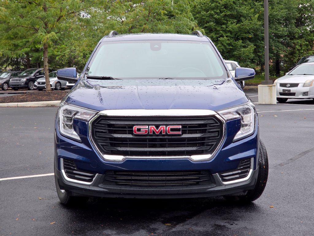 Used 2023 GMC Terrain SLE w/ Driver Convenience Package AWD/4WD image 19