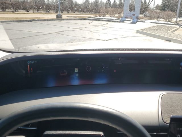 Certified 2024 Lincoln Nautilus Reserve w/ Equipment Group 202A image 19