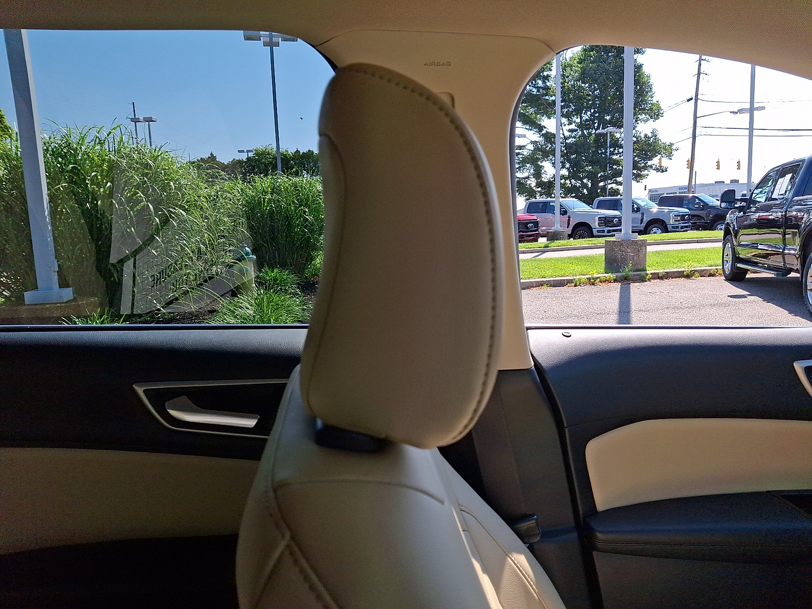 Certified 2020 Ford Edge SEL w/ Convenience Package FWD image 12