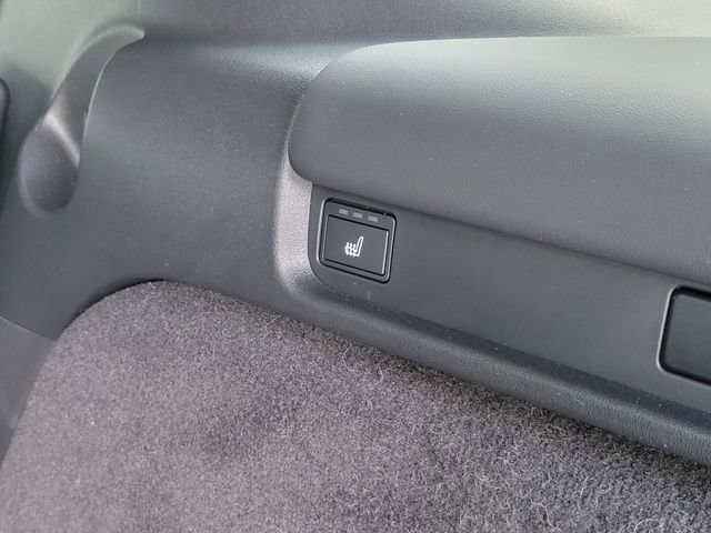 Used 2025 Land Rover Discovery Dynamic SE AWD/4WD image 15
