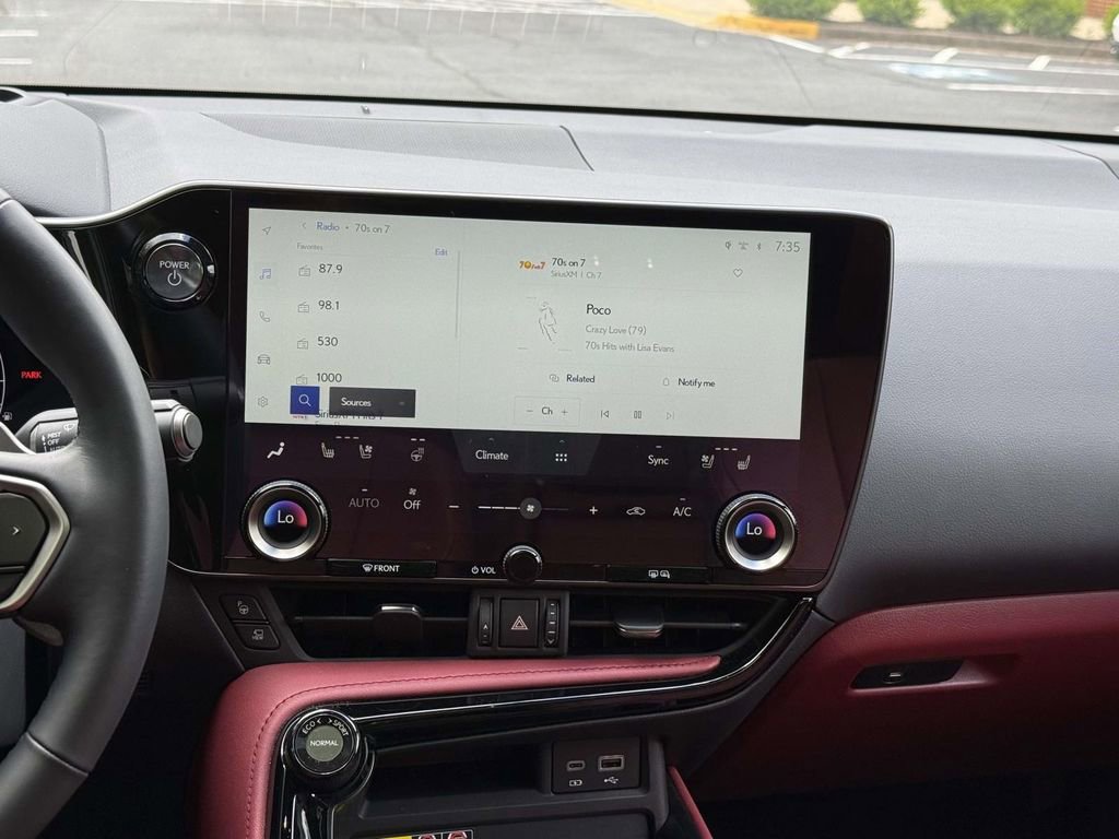 Used 2024 Lexus NX 350h AWD w/ Vision Package image 10