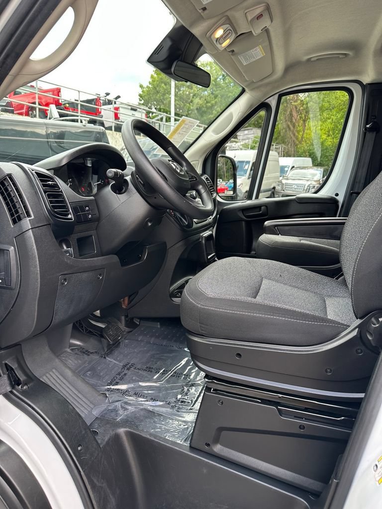 Used 2023 RAM ProMaster 2500 FWD image 10