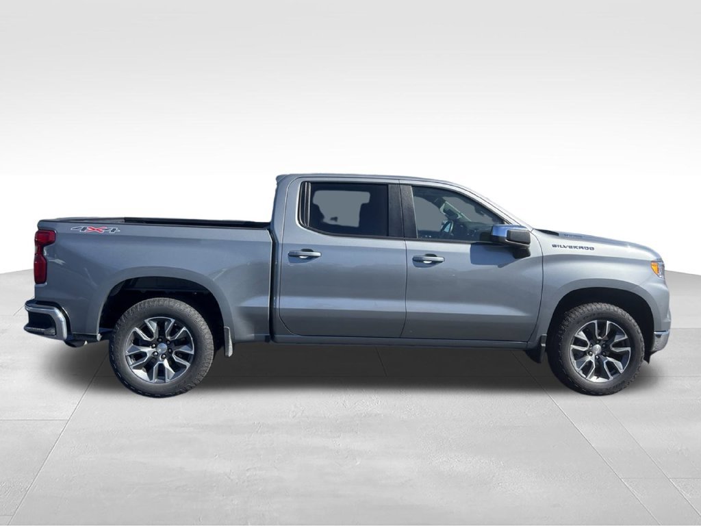 Used 2024 Chevrolet Silverado 1500 LT AWD/4WD image 14