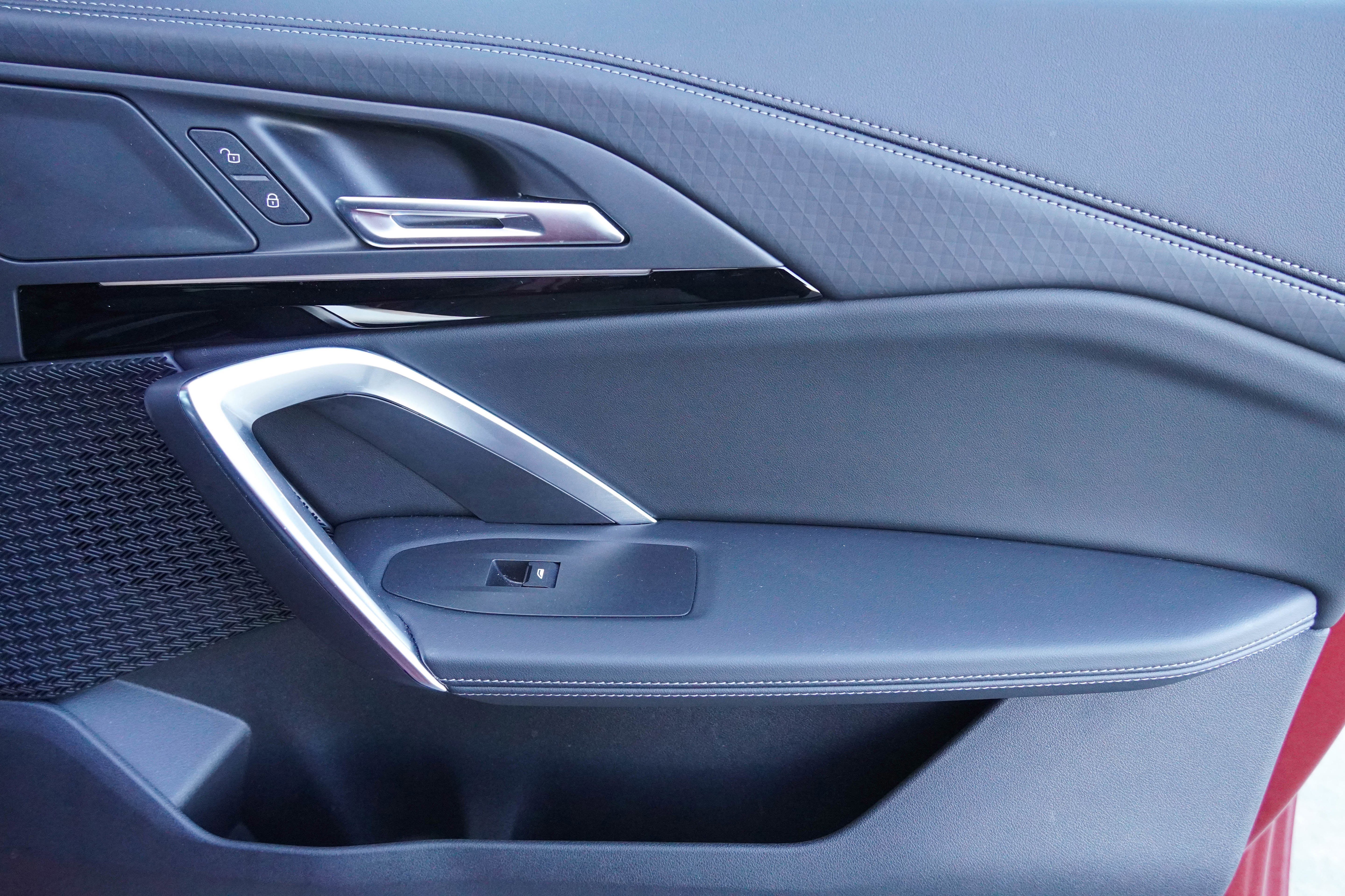 Certified 2025 BMW X2 xDrive28i image 29