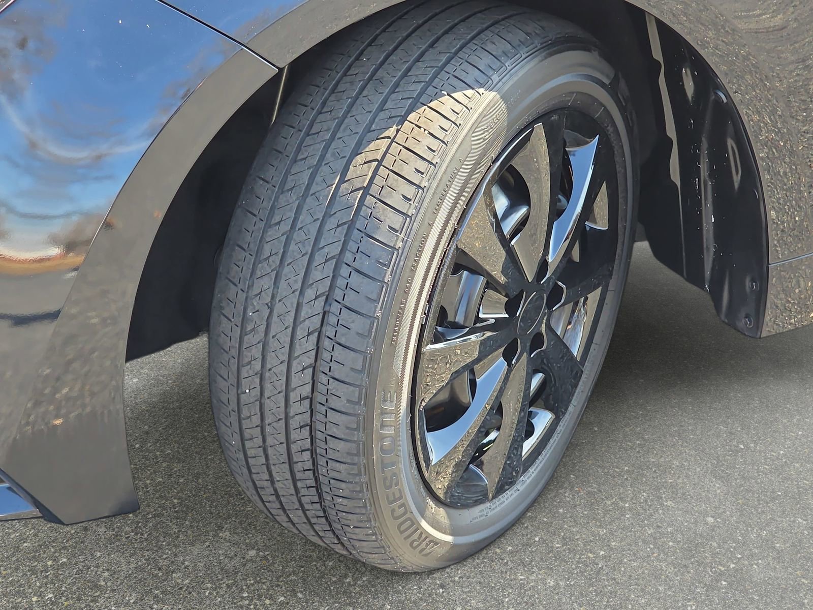 Used 2024 Toyota Corolla LE image 30