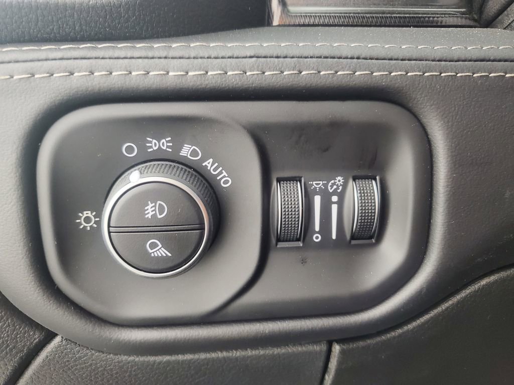 New 2025 RAM 2500 Rebel w/ Rebel Level 2 Equipment Group image 27