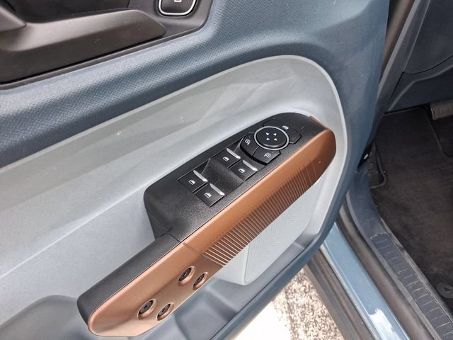 Used 2023 Ford Maverick Lariat FWD image 14