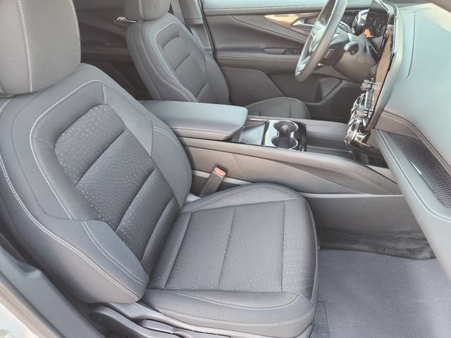 Used 2025 Chevrolet Blazer EV LT FWD image 12