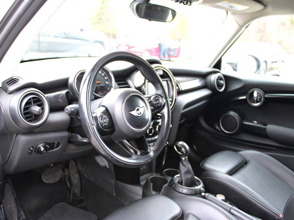 Used 2015 MINI Cooper S image 14