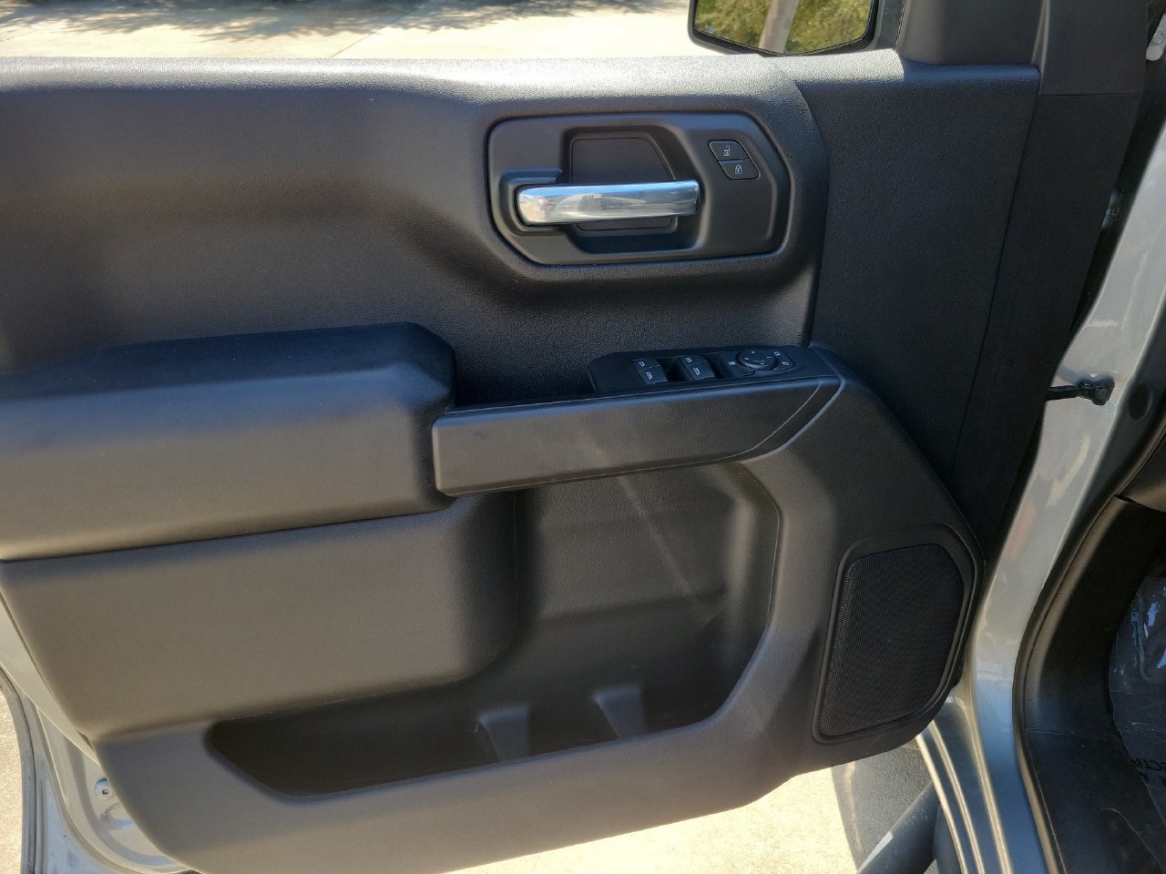 Certified 2024 Chevrolet Silverado 1500 Custom RWD image 13