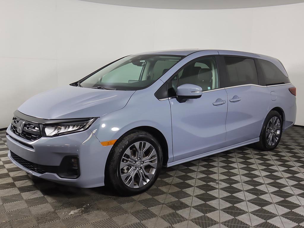 Used 2025 Honda Odyssey Touring image 11