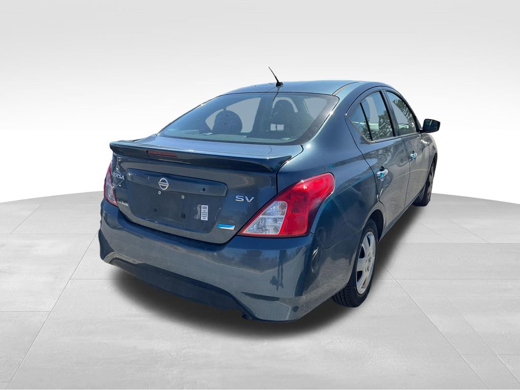 Used 2015 Nissan Versa SV image 8