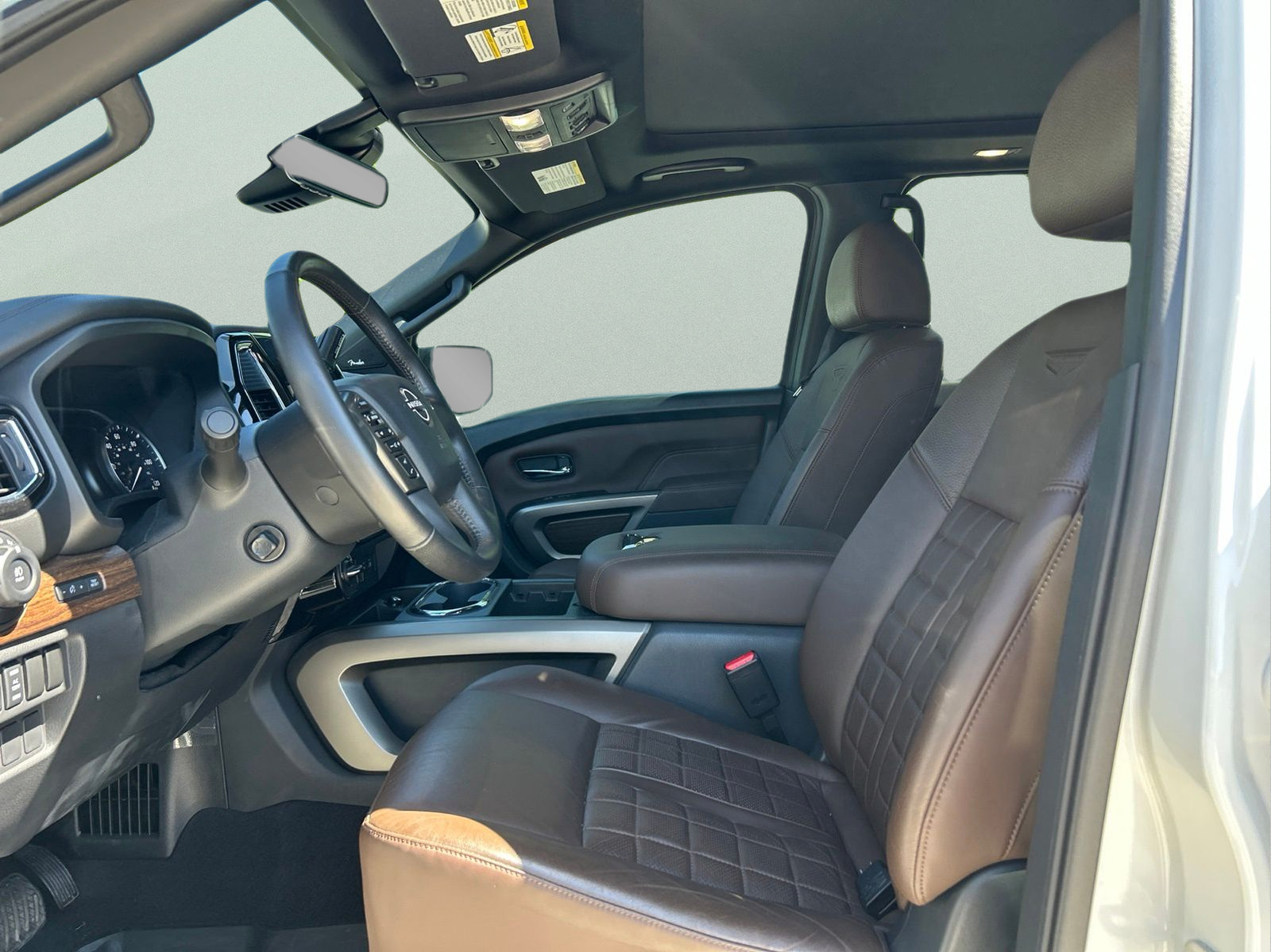 Used 2023 Nissan Titan Platinum Reserve w/ Moonroof Package AWD/4WD image 9
